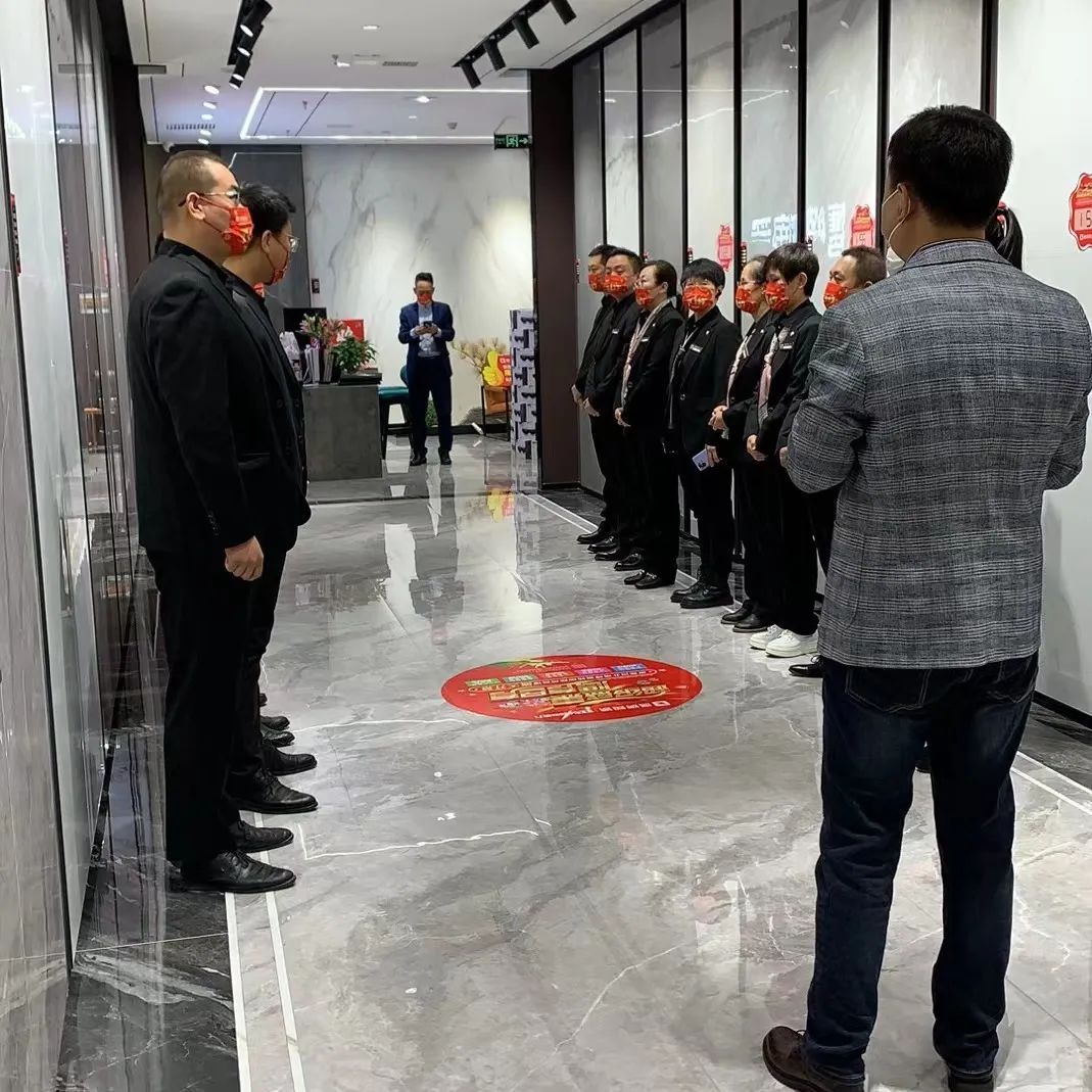 勢不可擋,鷹牌陶瓷終端布局再提速,石家莊1000㎡旗艦店盛大開業!(圖20) 勢不可擋,鷹牌陶瓷終端布局再提速,石家莊1000㎡旗艦店盛大開業!(圖20)