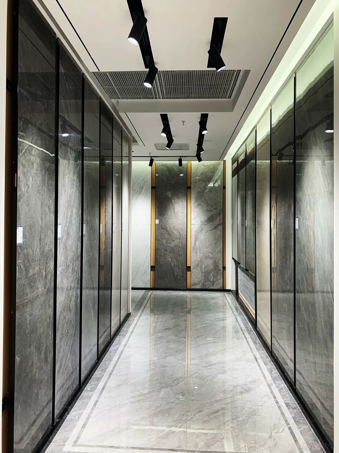 新店鑒賞|成都鷹牌陶瓷輕奢體驗店,在這里邂逅你心目中的生活(圖17) 新店鑒賞|成都鷹牌陶瓷輕奢體驗店,在這里邂逅你心目中的生活(圖17)