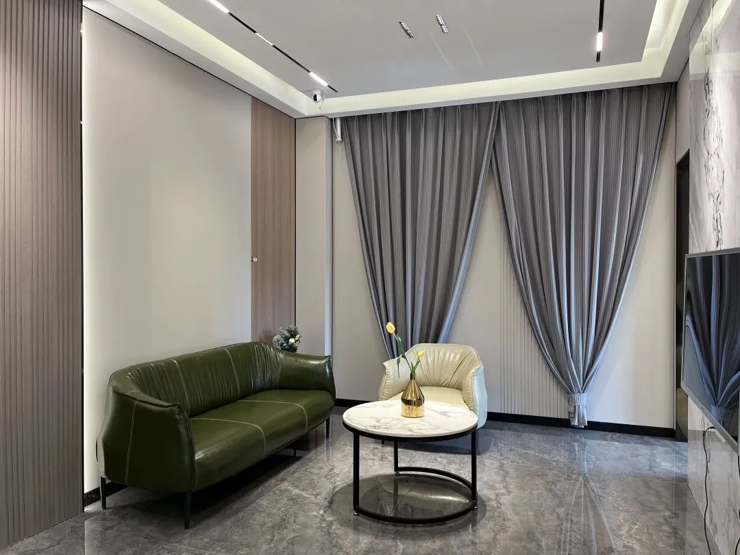 鷹牌墻地專家店｜廣西?南寧——以全新面貌華麗綻放，演繹現(xiàn)代時(shí)尚輕奢格調(diào)(圖7)