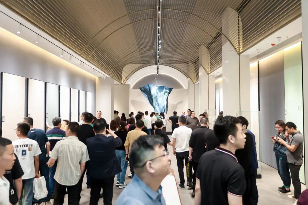 新鷹牌 創未來｜鷹牌新總部展廳盛大揭幕&中國瓷IP新品隆重上市！(圖17)