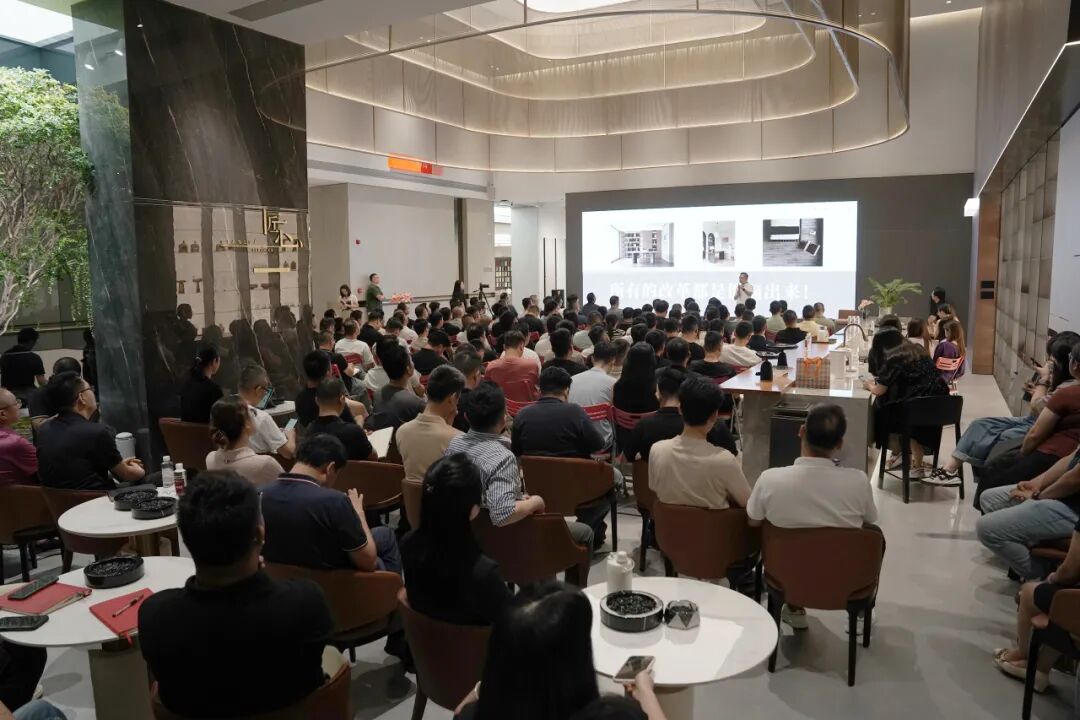 鷹牌新材 · 舊改專家 | 鷹牌新材全新戰略正式啟動(圖2)