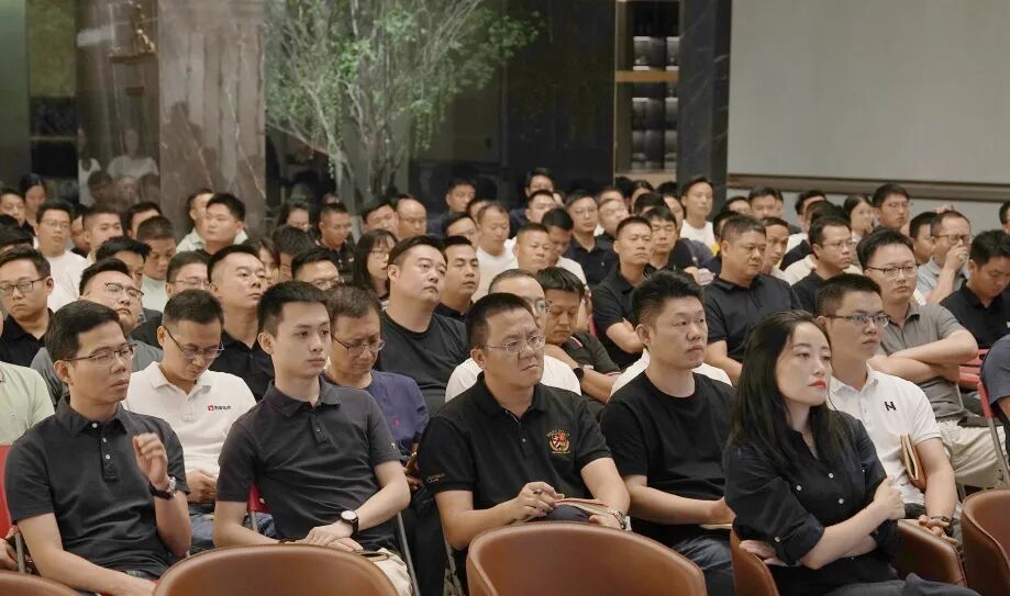 鷹牌新材 · 舊改專家 | 鷹牌新材全新戰略正式啟動(圖7)