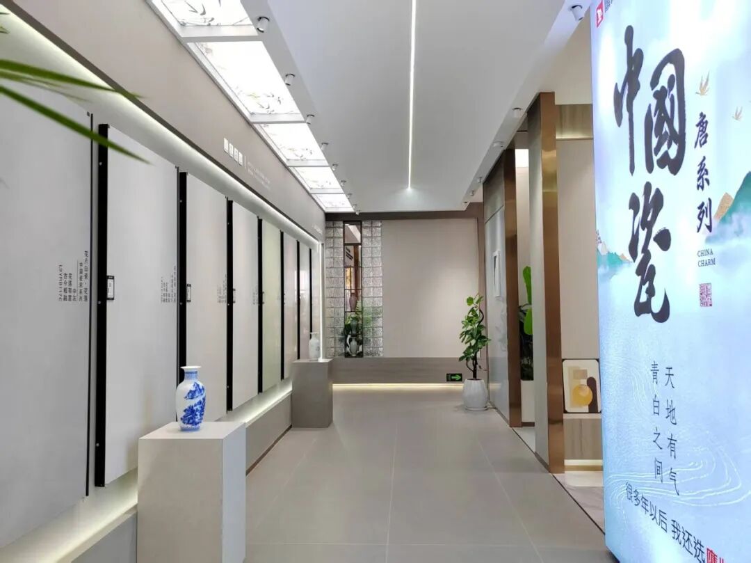 四川宜賓鷹牌旗艦店｜高端空間設計，美出顏值新境界(圖16)