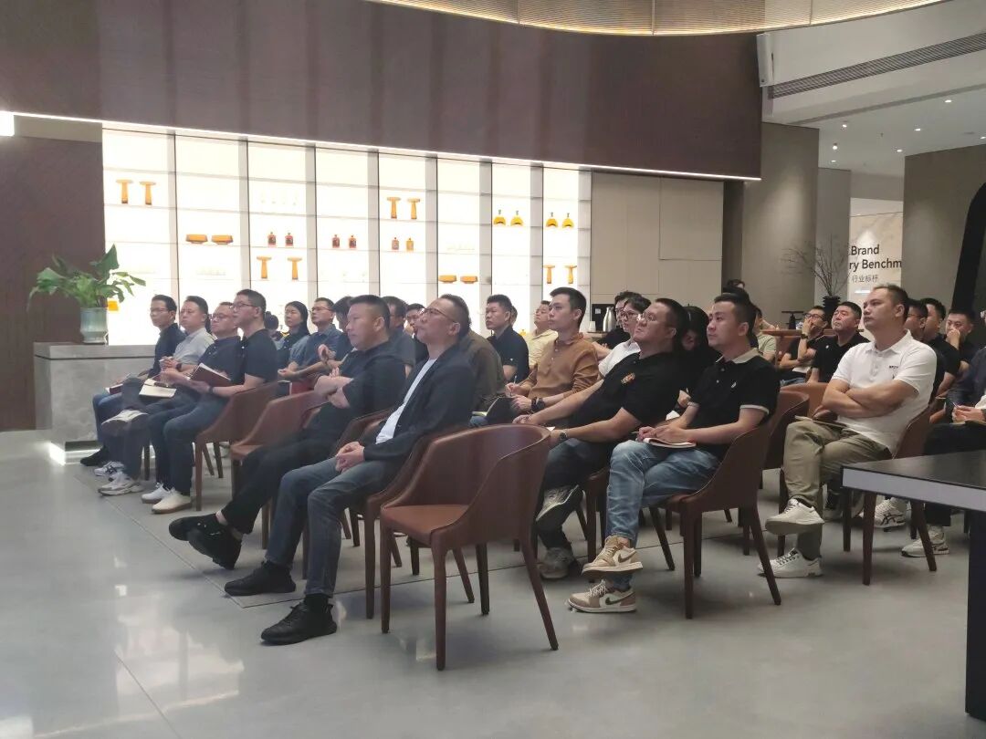 聚勢增長 再啟新程｜2025年鷹牌集團營銷會議順利舉行(圖2)